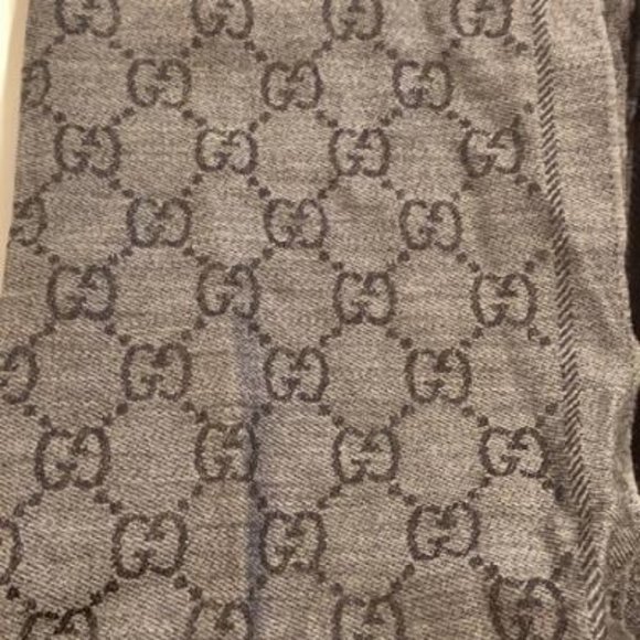 Authetic Gucci Scarf - Picture 1 of 5